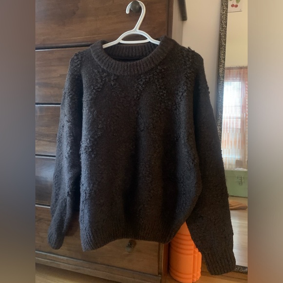 Richer Poorer Textured Crew Sweater - Picture 2 of 5